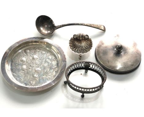 Selection of silver items continental silver diah ladle etc weight 365g 