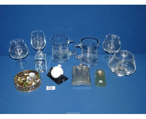 A small quantity of golf paraphernalia to include:  vintage golf ball markers and divot tools, glass Caithness bowl with etch