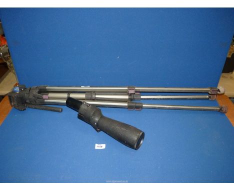 A Bushnell Spacemaster spotting scope with a 'Gamma 74' by Hama tripod.
