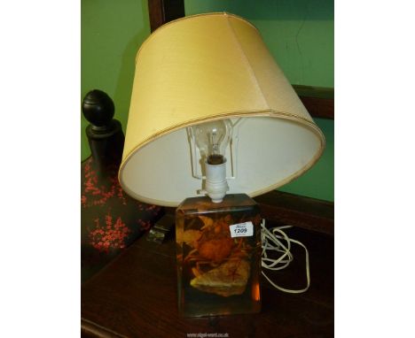 A resin Sea life table lamp shade [a/f]