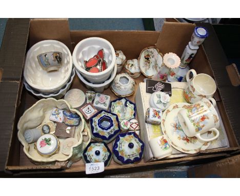 A quantity of assorted china to include Royal Doulton Bunnykins, vintage jelly moulds, Del Prado Collection, trinket boxes, S