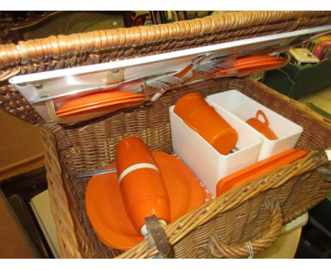 20th Century wicker picnic hamper