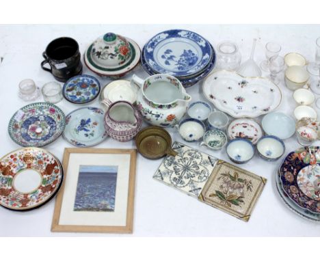 A COLLECTION OF VARIOUS CERAMICS AND GLASS, Chinese porcelain plates, 19th century ceramic plates, jugs, tea bowls and saucer