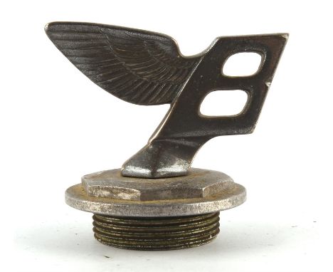 Vintage chrome Bentley Flying B wings car radiator cap mascot. 9cms tall. Please note this lot has the standard Ewbank's stan
