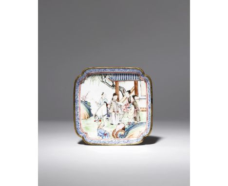A SMALL CHINESE FAMILLE ROSE CANTON ENAMEL SQUARE TRAY 18TH CENTURY Decorated with an official and two ladies standing by a h