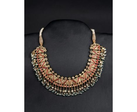 Indian Art. A beautiful 24 kt gold enamelled necklace set with diamonds and rubies  North India, Rajasthan, 19th- 20th centur