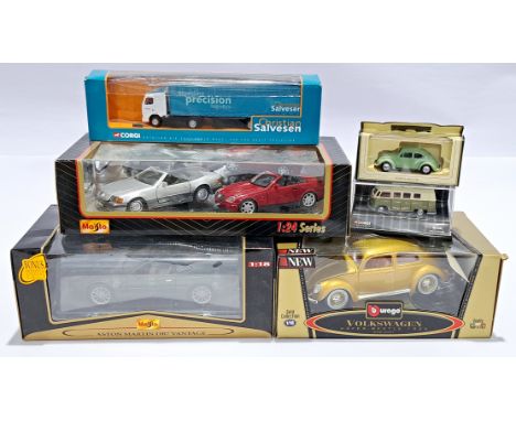 Maisto, Bburago, Corgi, a boxed mixed vehicle group, to include 1:18 scale Bburago Volkswagen Kafer-Beetle, 1:18 Maisto scale