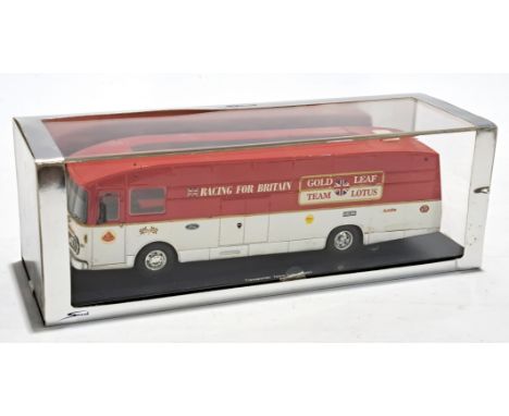 Spark 1:43 scale S0287 Transporter Team Lotus 1967, conditions generally appear to be Good (would benefit from gentle cleanin