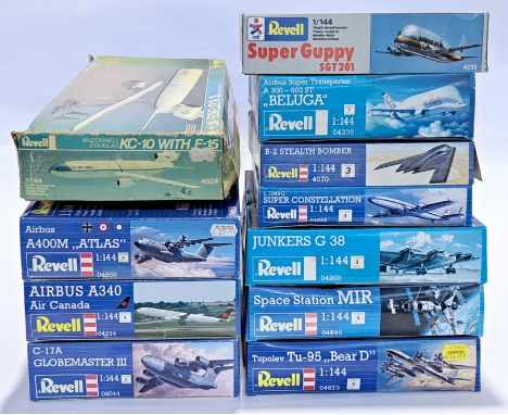 Revell, a boxed 1/144 scale Aircraft unmade plastic model kit group, to include B-2 Stealth Bomber, C-17A Globe Master III, a