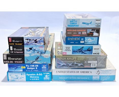 Minicraft, Trumpeter &amp; similar, a boxed 1/144 scale Aircraft unmade plastic model kit group, to include Minicraft The Uni