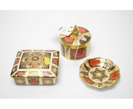 A Royal Crown Derby Imari pattern lidded trinket box, of rectangular form, pattern No. 1128, XXXIX, 12 x 10cms; together with