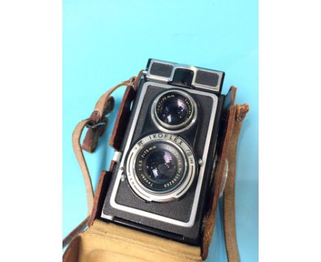 A Zeiss Ikoflex camera
