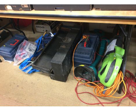 Quantity of tools
