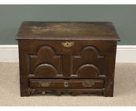 GOOD 18TH CENTURY OAK COFFER BACH, with fielded and arched panels, base drawer, 46 (h) x 73 (w) x 40cms (d)Provenance: privat