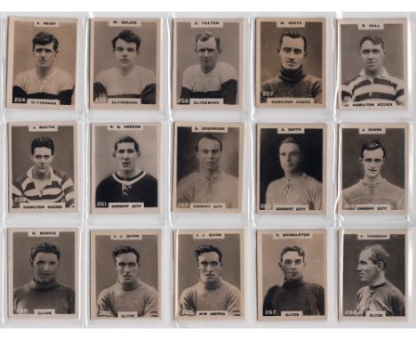 Cigarette cards, Phillip's, Footballers, (all address 'Photo', nos 1-1109), 'K' size, comprehensive collection of approx. 900