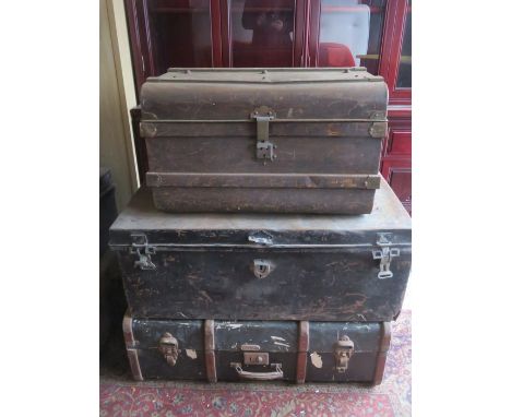 THREE VARIOUS VINTAGE TRAVEL CHESTS 