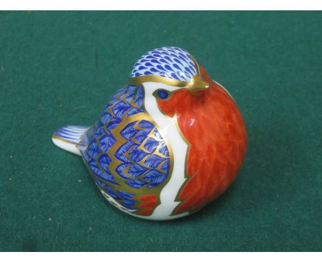 ROYAL CROWN DERBY CERAMIC ROBIN FORM PAPERWEIGHT 