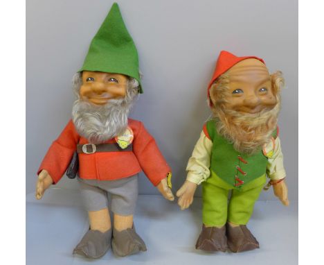 Two vintage 1950's Steiff gnomes, Pucki and Lucki, 12"/30cm tall excluding hats 