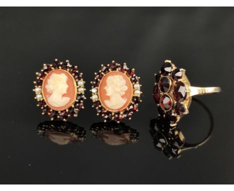 Schmuckset, 3 Teile, bestehend aus einem Paar Ohrstecker mit Granaten, Microperlen und mittig je eine Gemme mit weiblichem Pr