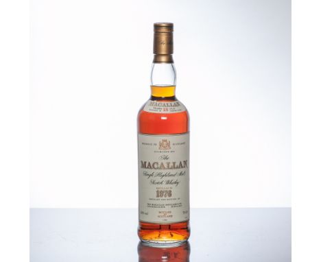 THE MACALLAN 1976 18 YEARS OLD 
Single Highland Malt Scotch Whisky, matured in sherry wood. 70cl, 43% volume. 