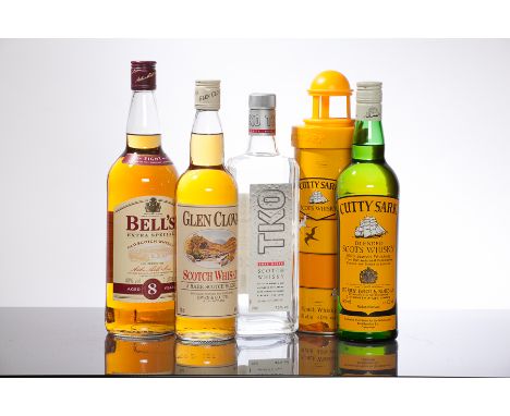 BELL'S EXTRA SPECIAL 8 YEAR OLD
Blended Scotch Whisky, 1 litre, 40% volume.
GLEN CLOVA
Blended Scotch Whisky, Distilled, Blen