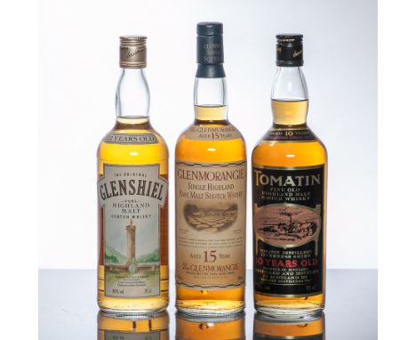 GLENMORANGIE AGED 15 YEARS
Single Malt Scotch Whisky, finished in 'new wood' oak casks. 70cl, 43% volume.
TOMATIN 10 YEARS
Hi