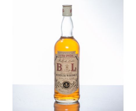 BULLOCH LADE'S GOLD LABEL EXTRA SPECIAL
Blended Scotch Whisky. 26 2/3 fl. ozs, 70° proof. 