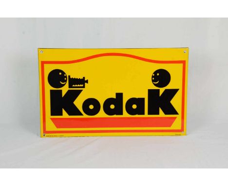 Enamel sign KodakThis enamel Kodak sign has 4 mounting holes. Excellent condition, only missing little enamel around the moun