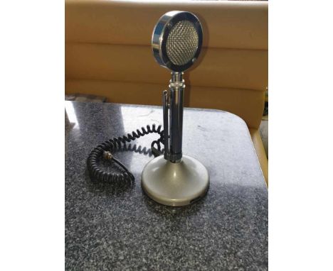 Original police station MicrophoneOriginal police station microphone from the early 40`s, from the police office in Chicago I