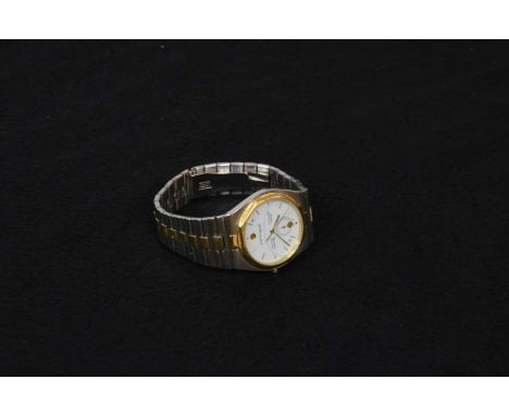Girard Perregaux Equation LunaireGirard Perregaux Equation Lunaire men's/unisex wristwatch with Quartz movement. Gold and ste