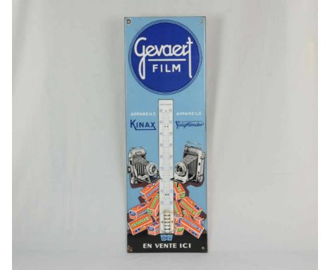Enamel sign Gevaert Film with thermometer slotThis enamel sign Gevaert Film with thermometer slot is in French, has 1 cm side