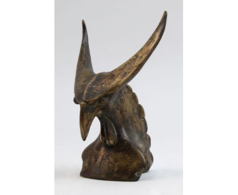 Rumpf, Gernot (geb. Kaiserslautern 1941), Kopf eines Vogelwesens mit Gehörn, Bronze mit goldbrauner Patina, seitlich monogr.,