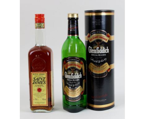 Zwei Flaschen Whisky bzw. Rum: eine Flasche Glenfiddich, Single Malt Scotch Whisky, Special Reserve, diese in org. Box, gute 