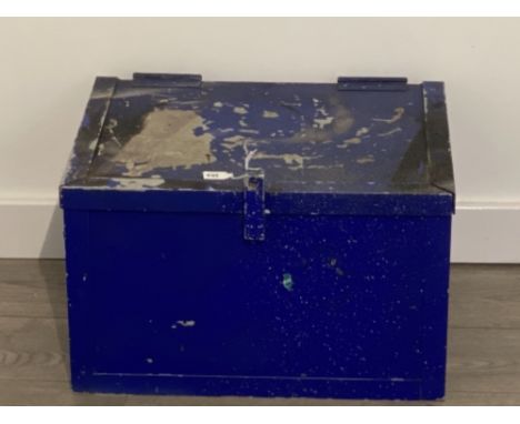 VINTAGE TIN STORAGE BOX, IN MIDNIGHT BLUE, 51CM X 41CM X 31CM