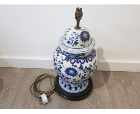 DELFT BALUSTER BLUE AND WHITE TABLE LAMP