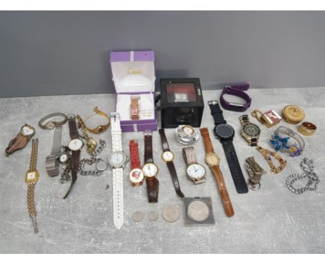 COLLECTION OF VINTAGE WRIST WATCHES INCLUDES GIANNI RICCI, SEIKO AND ROYAL, ALSO TO INCLUDE COSTUME JEWELLERY AND TRINKET BOX