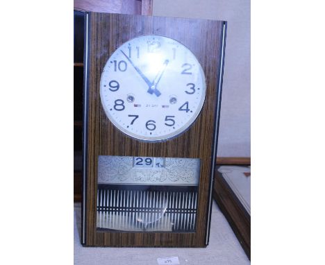 A vintage President 31 day wall clock 
