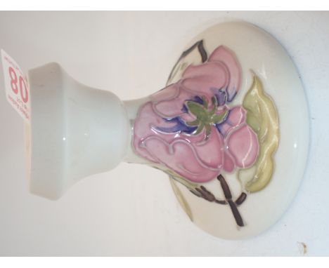 Moorcroft Pink Magnolia single candlestick, H: 10 cm