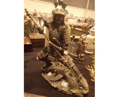 Large resin figure of a Japanese warrior, H: 50 cm   CONDITION REPORT:  This item appears to be in good overall condition.