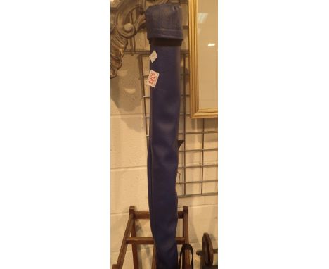 Australian didgeridoo in case   CONDITION REPORT:  Case is in good condition, no damge or loss of paint on body of didgeridoo