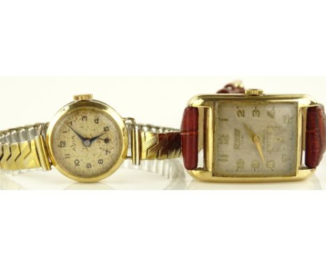 A gent's 9ct gold Rotary wristwatch, together with a 9ct gold cased Avia lady's wristwatch, (2).