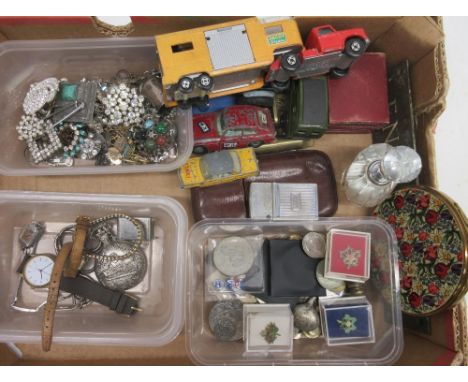 Collection of vintage fountain and ballpoint pens, mostly cased, incl. Conway Stewart, Sheaffer, Ingersoll, Esterbrook, Parke