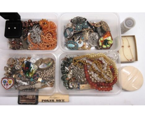 Large collection of vintage and modern costume jewellery, including necklaces, brooches, earrings etc. 