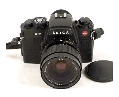 Black Leica R7 Body &amp; Zoom Lens. Body #1920726 (condition 5F) with 35-70mm f3.5 Vario-Elmar-R lens #3319693 (condition 5F