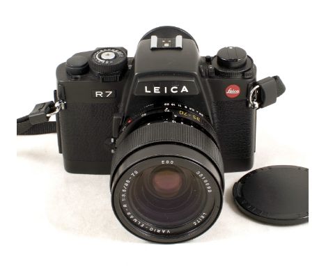 Black Leica R7 Body &amp; Zoom Lens. Body #1920726 (condition 5F) with 35-70mm f3.5 Vario-Elmar-R lens #3319693 (condition 5F