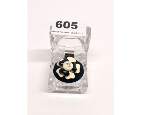 An enamelled costume adjustable Chanel style ring.