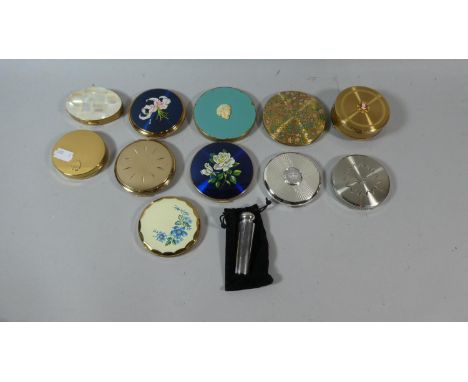 A Collection of Vintage Powder Compacts, Scent Bottle Etc 