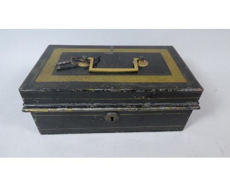 A Vintage Metal Cash Tin with Key and Removable Change Tray, 25cm Wide 