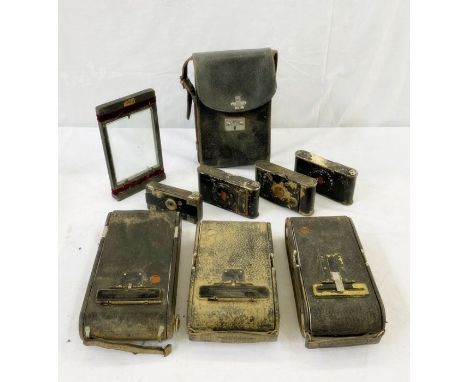 Kodak camera&nbsp;'Ensignette' no.28464 1907, photo rounds of the year 1933, 36 and 42, Ilford Manual of Photography, etc (1 