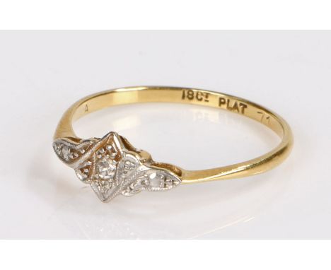 18 carat gold diamond set ring, with a round cut diamond set to the platinum head, 1.3 grams, ring size O